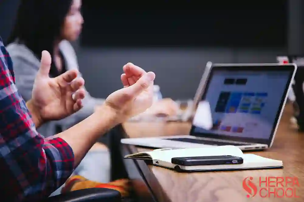 بازخورد مؤثر در محیط کار